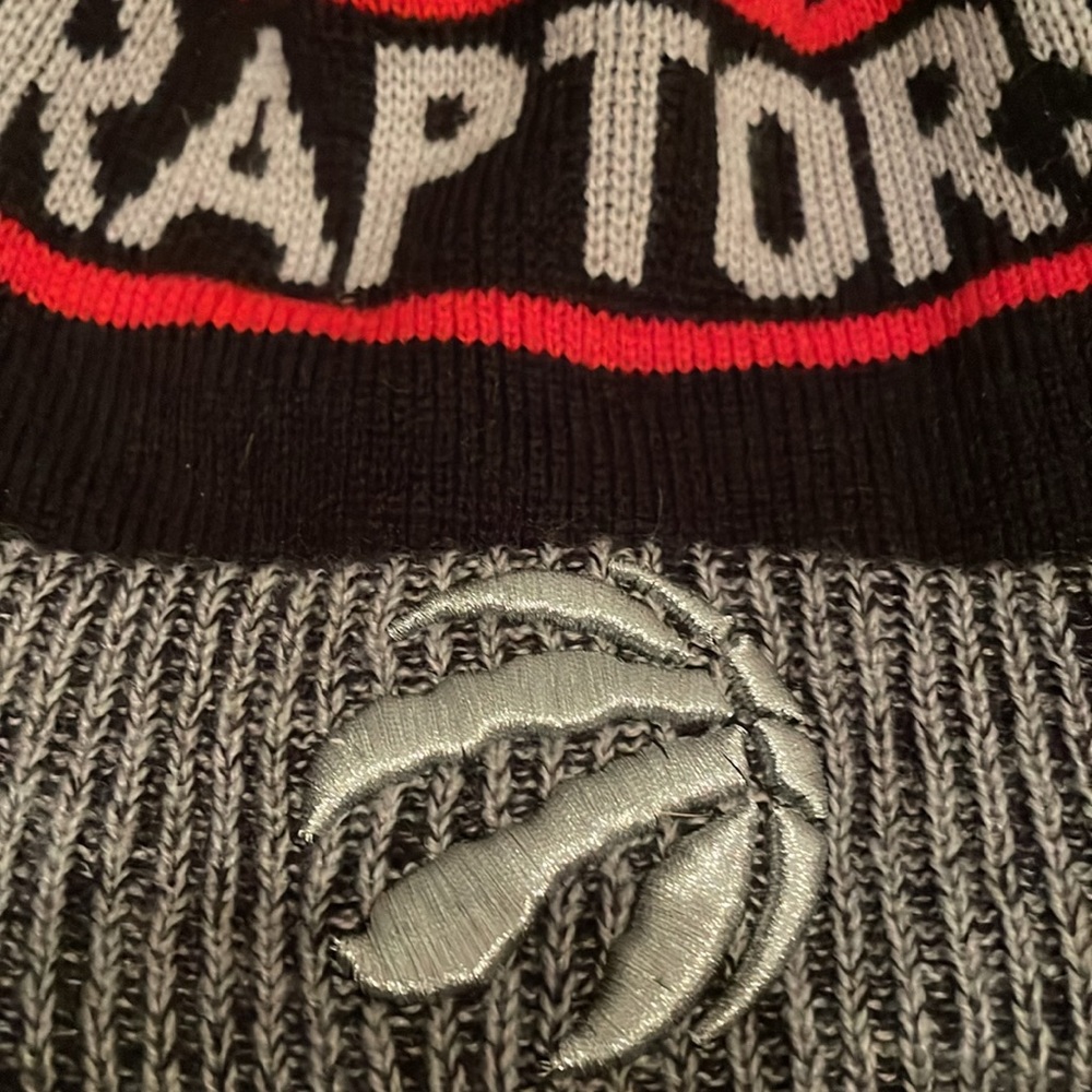 Raptors NBA hat - Picture 2 of 8
